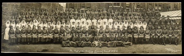 Staff of Endell Street Military Hospital in 1916